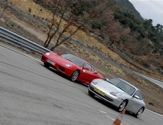 Carreras y conducción de coches 